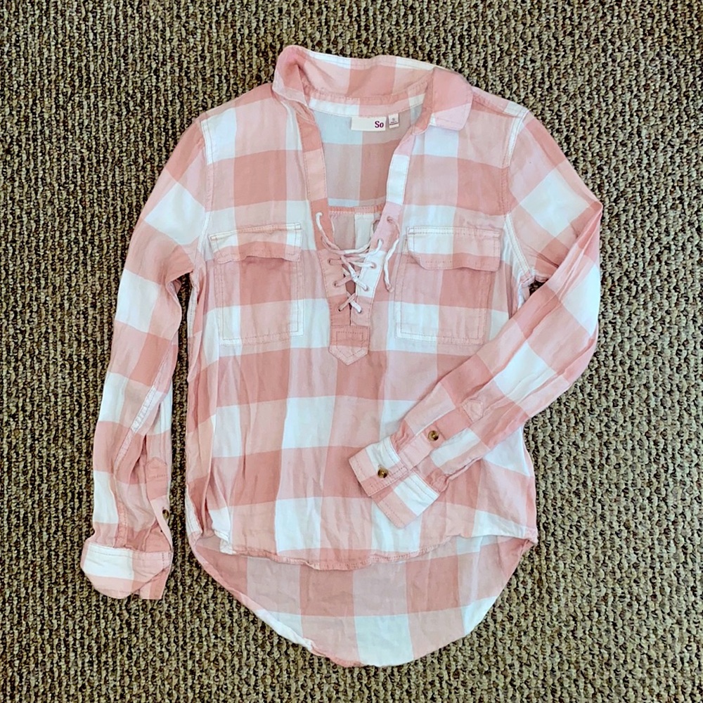 Pink and white pullover flannel